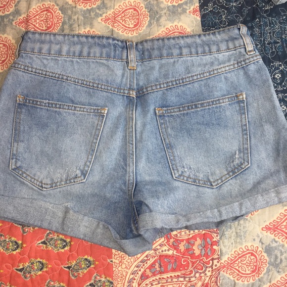 Shorts - Picture 2 of 2